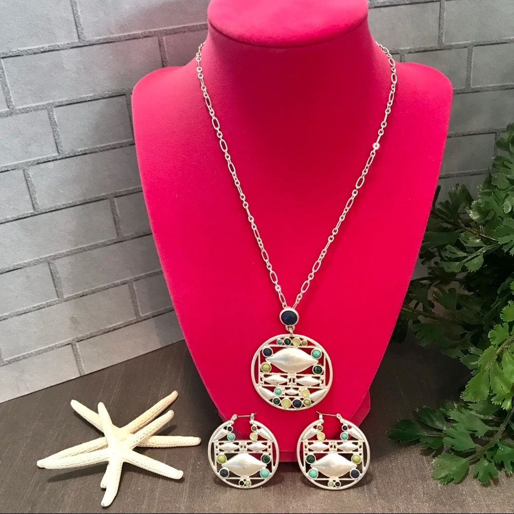 Matte silver/gem necklace set